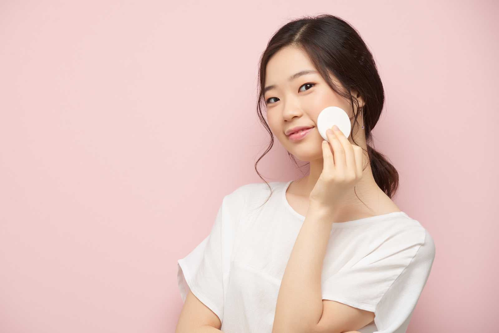 Il tonico coreano e la tecnica del 7 skin method per una pelle perfetta