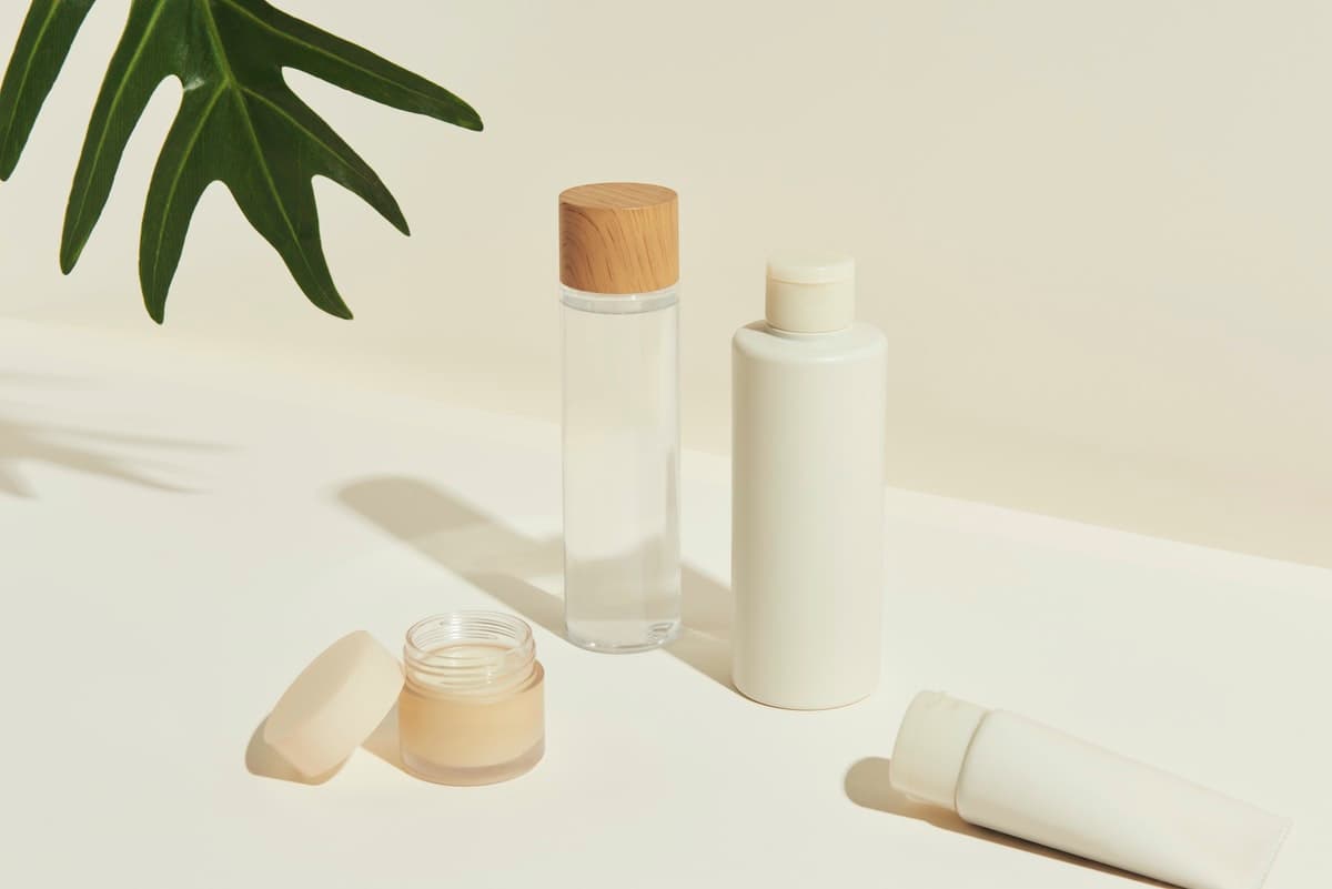 Skincare sostenibile: riciclare e finire i prodotti senza sprechi