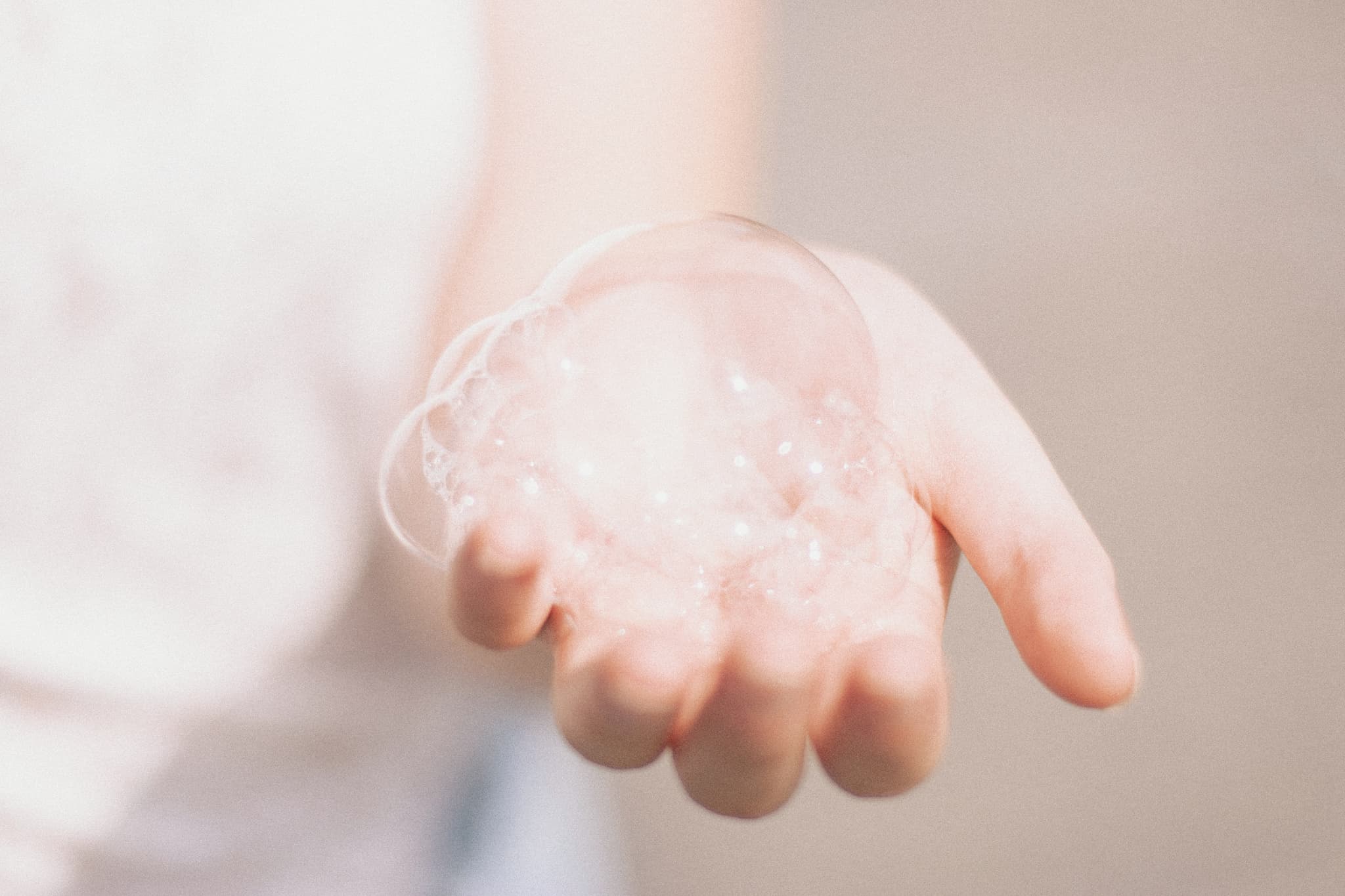 Detergente a base acqua: tutto quello che devi sapere sullo step 2 della beauty routine coreana